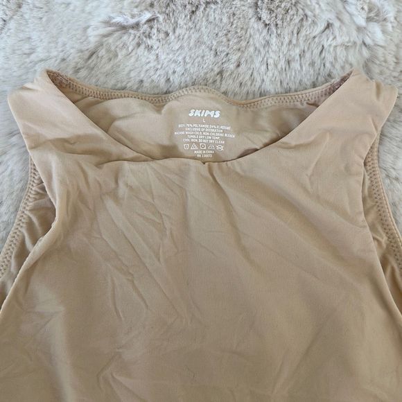 SKIMS Fits Everybody High Neck Bodysuit Sand Size L - Picture 6 of 8